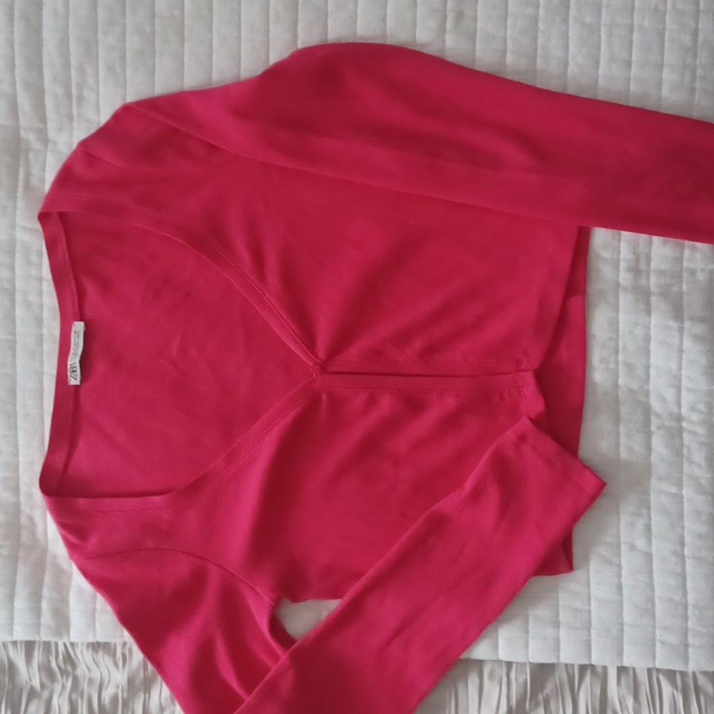 Zara Cropped Cardigan.  Size M.  Single botton closure.